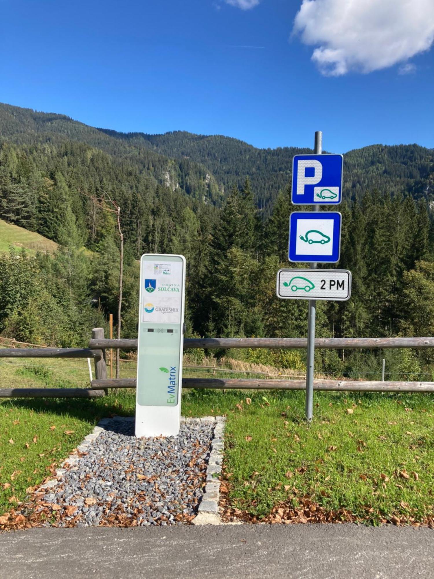 Tourist farm Gradišnik Lägenhet Solčava Exteriör bild