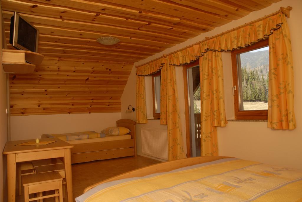 Tourist farm Gradišnik Lägenhet Solčava Exteriör bild